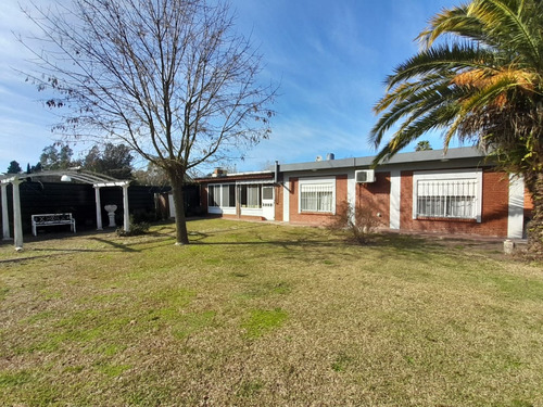 Vende Casa Quinta Con Dos Casas En Barrio Cerrado