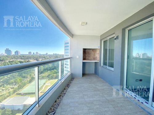 Imagen 6 de 25 de Venta Departamento En Playa Brava, Torre De Categoria, 2 Dormitorios Dependencia De Servicio