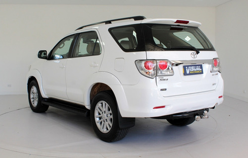 Toyota Hilux Sw4 3.0 Srv 4x4 Turbo Diesel 4p Automático 5m