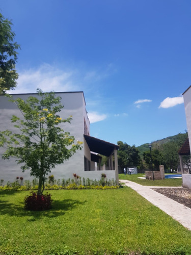 Disponible Departamento Muestra, Frente Alberca Super Precio De Remate Exclusivo Para Pago De Contado