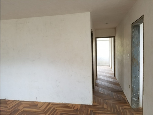 Vendo Quinta 1562m2 Const 3h+s/3.5b+s/10p Bosques De La Lagunita 8526
