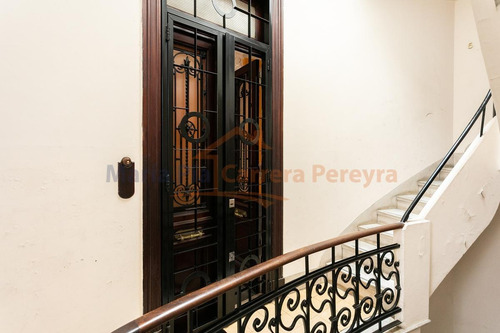 Imagen 5 de 30 de Venta Lindisimo 5 Ambientes Con Super Terraza Y Parrilla Propia.