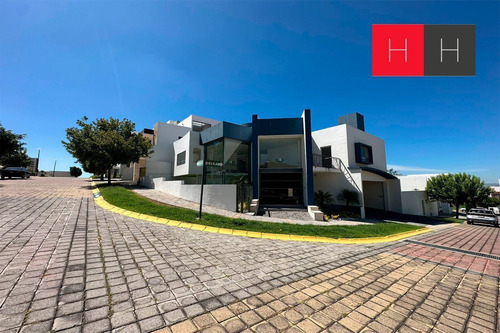 Casa En Renta En La Calera.