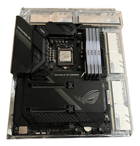 Combo Motherboard Asus Rog X Code Z390, 9900k, 4200 Mhz Ddr4 Negro (Usado)
