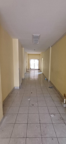 Local Comercial En Venta En Av. Cordoba Al 2700 Barrio Norte Caba