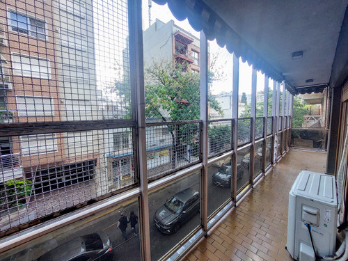 Departamento En Alquiler Con Cochera En Flores