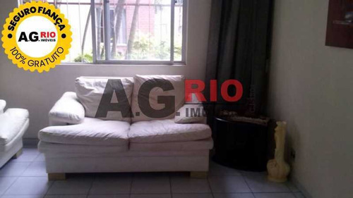 Imagem 2 de 8 de Apartamento-locação-taquara-rio De Janeiro - Vv15664