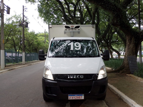 Iveco Daily 35s14 2019 Baú Refrigerado Único Dono 103 Mil Km