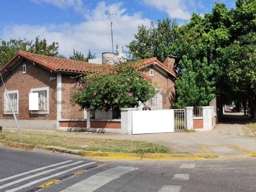 Venta Casa Lote Caseros Oportunidad Salida A 3 Calles 676m2 Vendibles