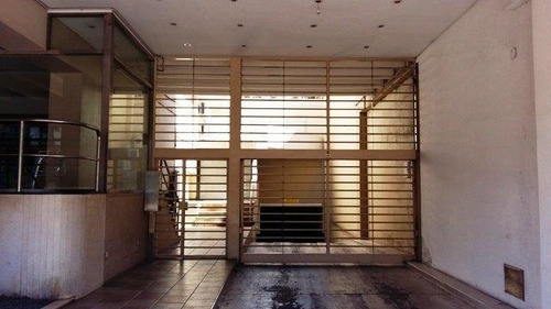 Imagen 2 de 5 de Cochera En Subsuelo I Lomas De Zamora