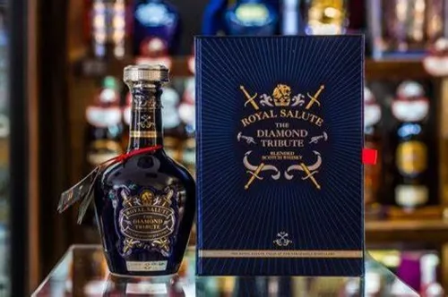 Whisky Royal Salute Diamond Tribute 700ml | MercadoLivre