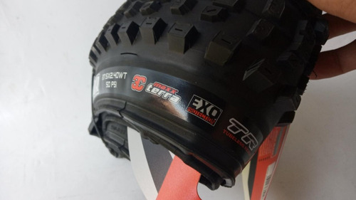 Imagen 2 de 10 de Llanta Maxxis Dissector 27.5*2.40wt/ Tubeless Ready/3ct/exo