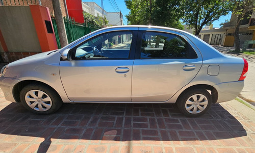 Toyota Etios 1.5 Sedan Xs