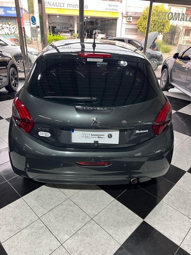 Peugeot 208 1.6 Feline