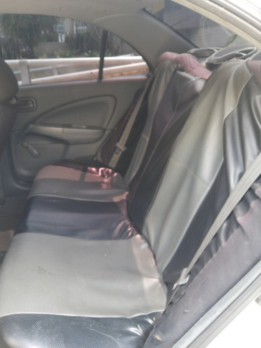 Imagen 10 de 13 de Nissan Almera