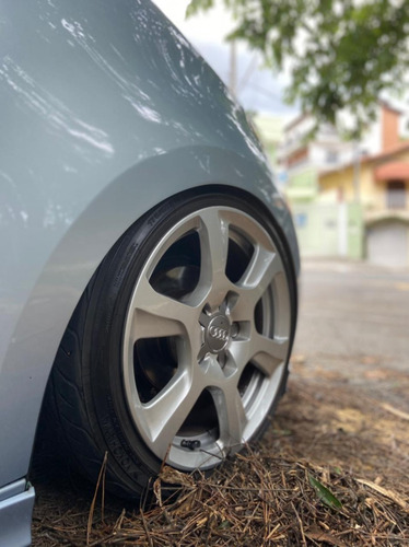 Volkswagen Up! Move Customizado