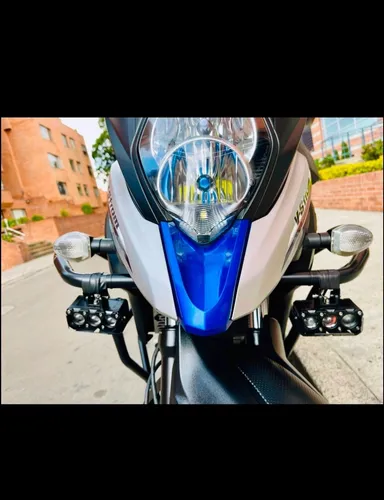 Suzuki Vstrom Dl650 Modelo 2024 Color Azul Negro