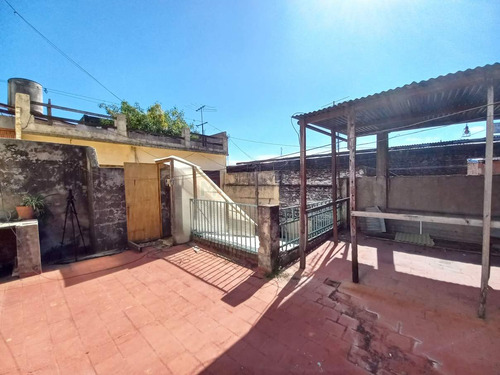 Venta Ph 2 Ambientes Con Patio Cubierto Y Terraza En Villa Lugano