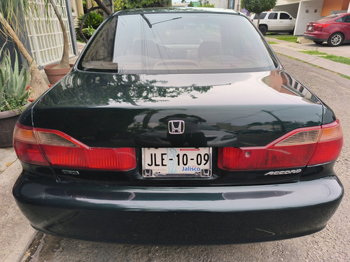 Honda Accord 2.4 Ex sedan L4 tela Mt automatico