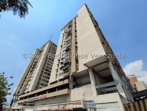 Apartamento En Venta Los Mangos Maracay Aragua 24-7468 Yb