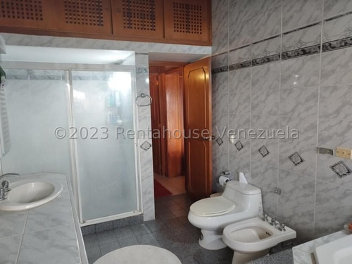 Imagen 24 de 30 de Casa En Alquiler Colinas De Los Chaguaramos 23-18517 Katy