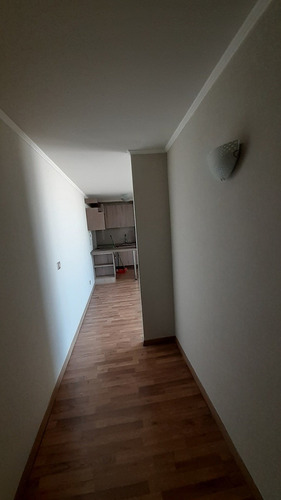 Imagen 4 de 14 de Departamento 2d Y 1b En Arturo Prat. Metro Matta