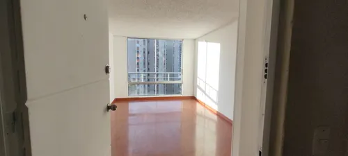 Apartamento 3 Habs. 2bañ. Garaje. Cocintegral. Superubicac.