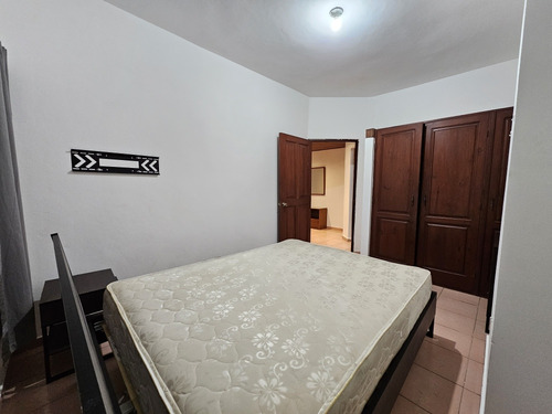 Gazcue, Unibe, Apec Alquiler Apto Amueblado De 2 Habitaciones, Cerca De Escuela De La Judicatura, Zona Colonial, Don Bosco, Zona Universitaria, Uasd, Proximo Malecon, Santo Domingo, Uce, Ufhec, Rd