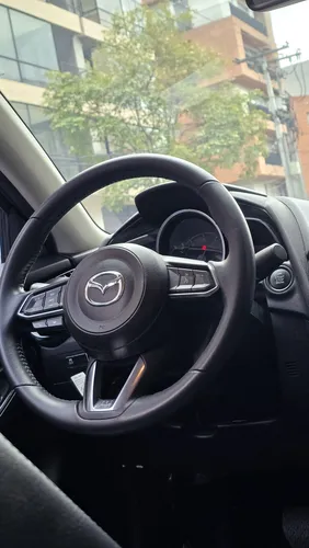 Mazda 2 1.5 Grand Touring Lx Sedan