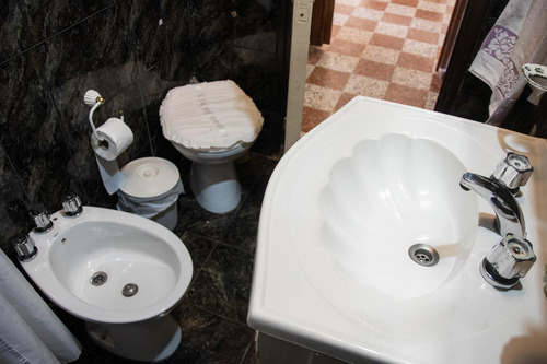 Venta Casa 8 Ambientes En Posadas