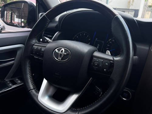 Toyota Hilux SW4 2.7 SRV 7 LUGARES 4X2 16V FLEX 4P AUTOMÁTICO