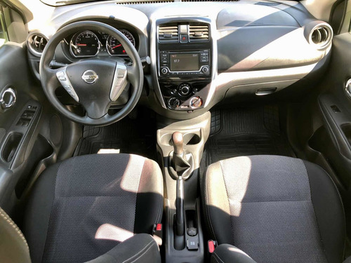 Imagen 8 de 12 de Nissan Versa 1.6 Advance Mt 2016