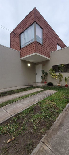 Hermosa Y Amplia Casa En Condominio En La Cruz 4d3b2e1b