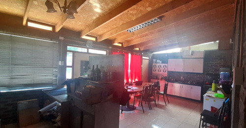 Linda Casa En Barrio Residencial Santiago