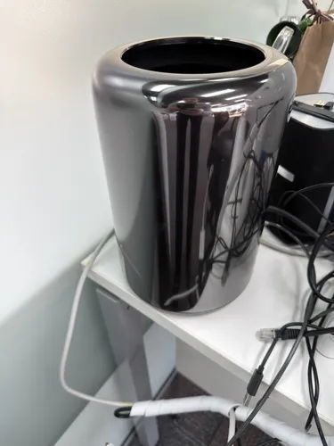 Apple Mac Pro 6,1 Ano 2013 Gabinete Preto Profissional