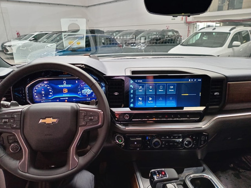 Chevrolet Silverado 5.3 V8 High Country