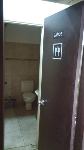 Amplio Local En Alquiler En Ciudad Vieja, Ideal Restaurante!