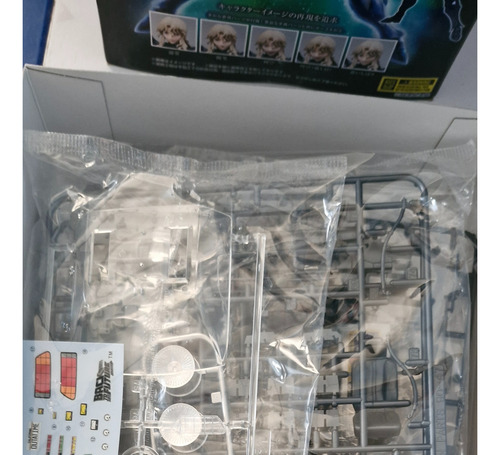 Aoshima Model Kit Volver Al Futuro 2 Delorean