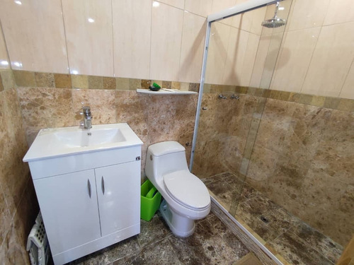 Imagen 7 de 11 de Townhouse En El Piñal Maracay 04243050970