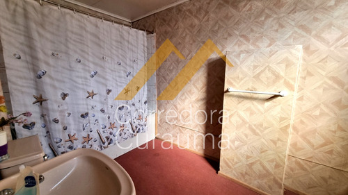 Amplia Casa En Av. Santos Ossa Valparaíso 5d/2b1e 197/115m2