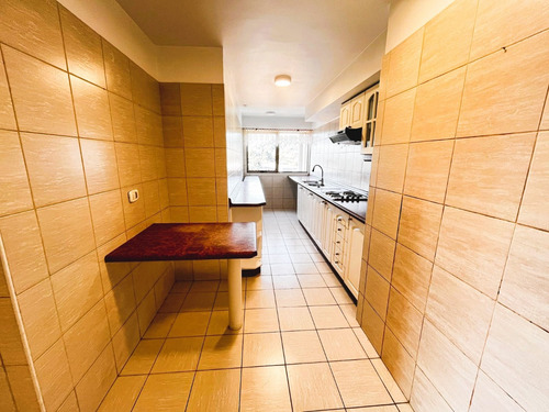 Departamento Sector Av Alemania 4 D +3 B + 1 Est.+ 1 Bodega