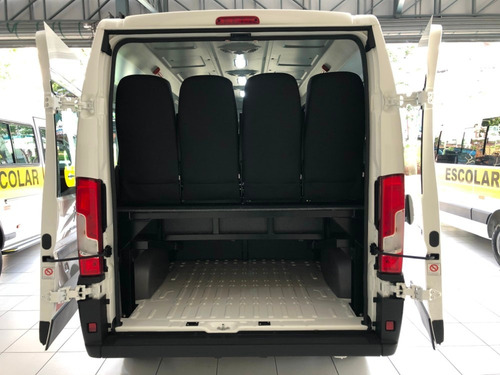 Peugeot Boxer 2020 Executiva 16 Lugares