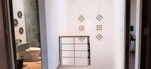 Casa Nueva En Venta En Fraccionamiento Con Áreas Verdes En Toluca, A Unos Metros De La Av. López Portillo.