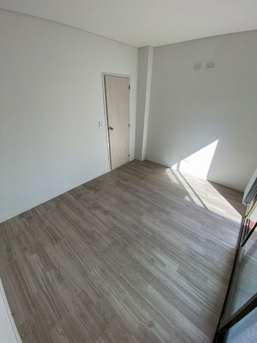 Imagen 18 de 22 de Nuevo Precio - Excelente Ph - 3 Amb - Pb Frente - Cochera Y Patio - A Estrenar