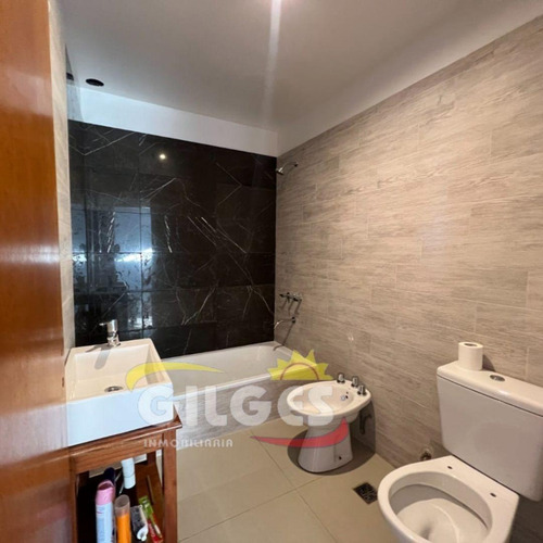 Venta En Block 2 Ph 3 Amb. En Caseros A Estrenar