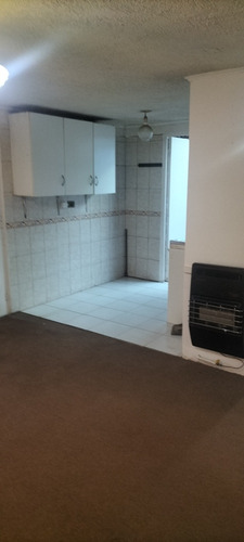 Casa 2 Dormitorios Y Un Baño , Pareo Simple , Entrada Auto