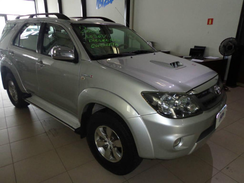 Toyota Hilux Sw4 Cd 3 .0 Srv 4x4 Aut.