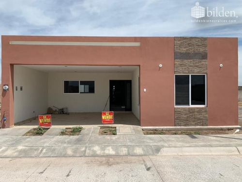 Casa Sola En Venta Fracc. Los Nogales Residencial En Durango