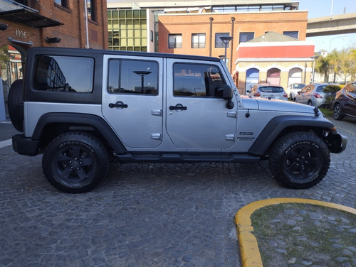 Imagen 13 de 15 de Jeep Wrangler Sport Unlimited At, 2013, 124000kms