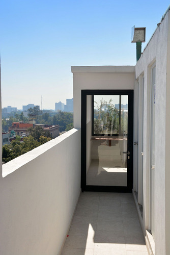 Local En Venta En Col. Centro, Estilo Art Deco